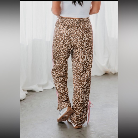 Lelis Collection Kellen Track Pant Leopard Print Pull On Womens Size Large - Picture 3 of 12